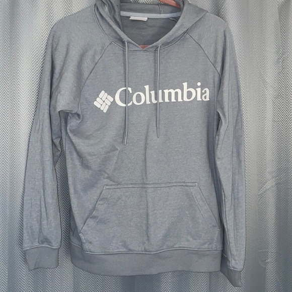 Columbia Tops - Columbia sweatshirt
